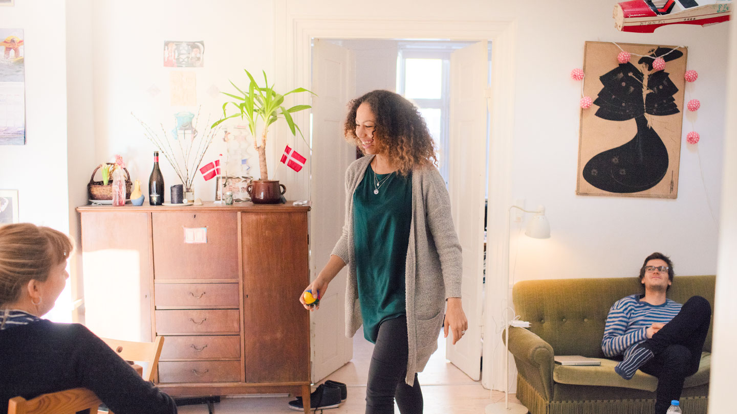 Læs om mulighederne med leje-, eje- og andelsboliger, inden du kaster dig ud på boligmarkedet.